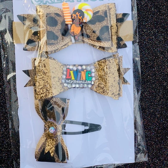 Bows - Picture 4 of 5